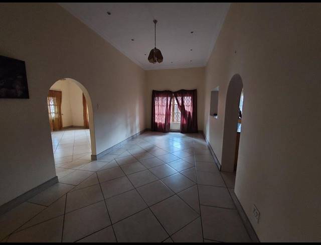 4 BEDROOM HOUSE FOR SALE IN LAUDIUM